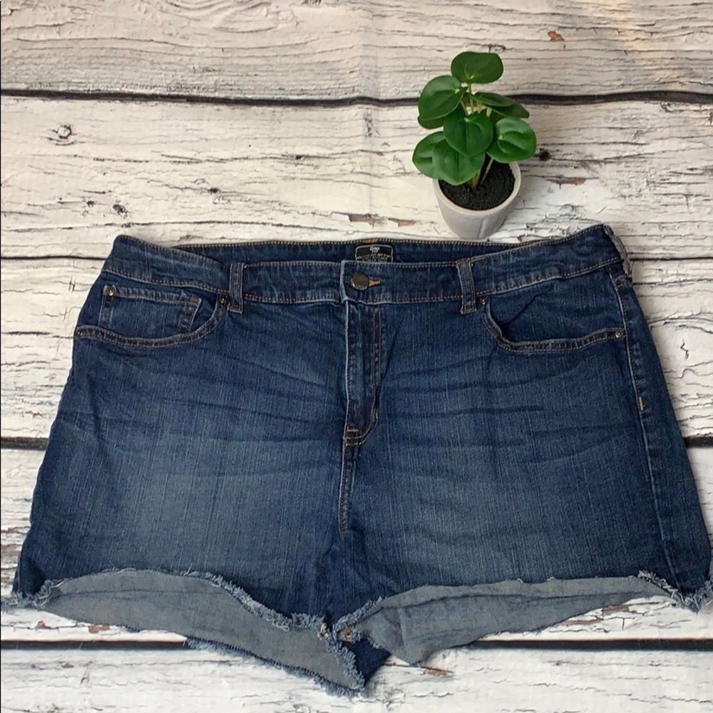 Gap High Rise Cut Off Short